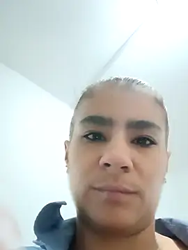 Leslly  online show from 02.24.25