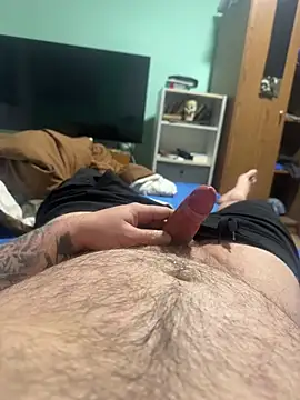 Snapshot of aronion123 chatting on 12.18.24 aronion123 online show from 12.18.24