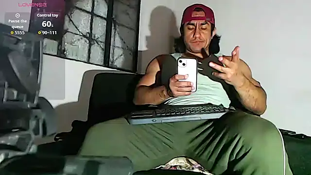 Snapshot of willian_m777 chatting on 12.04.25 willian m777 online show from 12.04.25