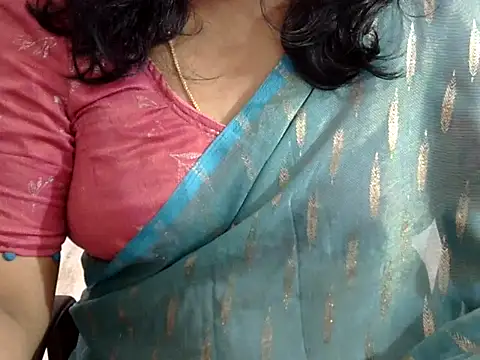 Snapshot of Vennela-1-Telugu chatting on 11.15.25 Vennela-1-Telugu online show from 11.15.25