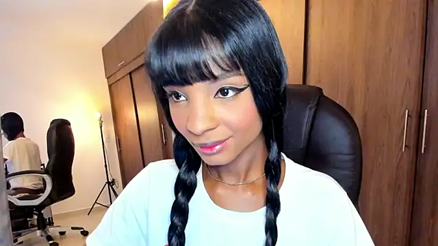 alikahouston4 online show from 03.05.25