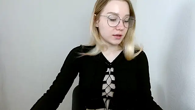 Snapshot of cindi_hot chatting on 03.14.25 cindi hot online show from 03.14.25