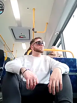 1ninefellababy online show from 03.09.25