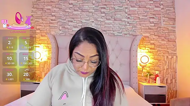 Gina Myers online show from 03.17.25