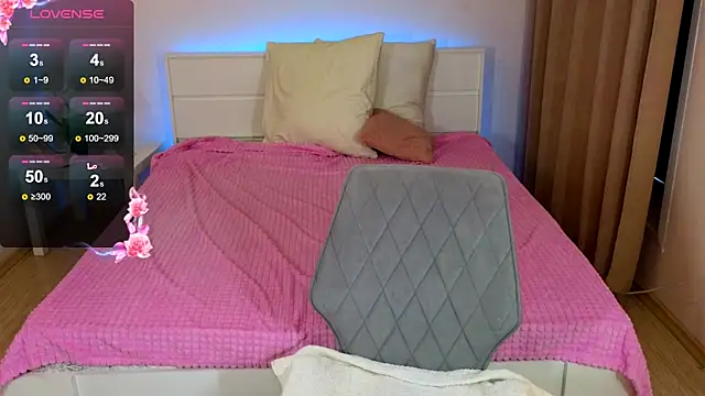 SusieMorris online show from 03.22.25