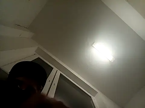 Snapshot of KidoXVII chatting on 10.17.25 KidoXVII online show from 10.17.25