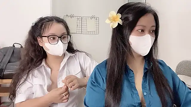 Snapshot of Bamboo_Swetie chatting on 11.22.25 Bamboo Swetie online show from 11.22.25