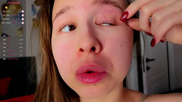 Snapshot of Dream_emma chatting on 10.10.25 Dream emma online show from 10.10.25