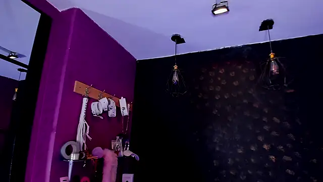 Snapshot of Alexa_Slave chatting on 11.07.25 Alexa Slave online show from 11.07.25