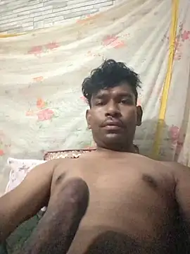 Snapshot of richardjames95 chatting on 05.15.26 richardjames95 online show from 05.15.26