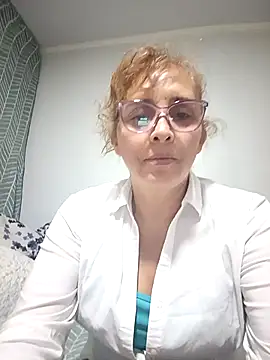 Snapshot of leona- chatting on 02.25.25 leona- online show from 02.25.25