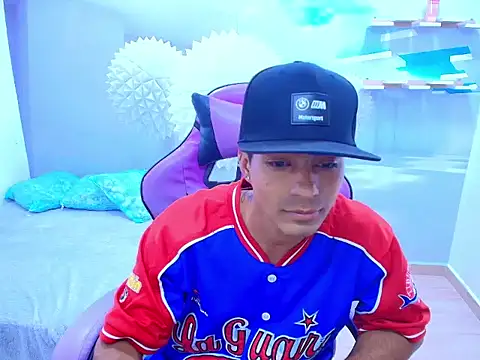 Aaron-00 online show from 01.15.26