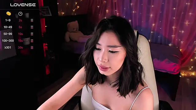 sensualily online show from 01.11.25