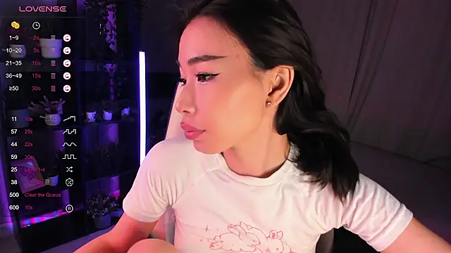 sensualily online show from 11.05.25