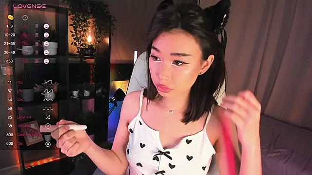 sensualily online show from 11.14.25