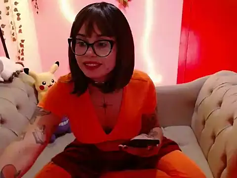 ellaxblair online show from 10.23.25
