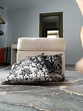 Snapshot of -RIVIERA- chatting on 10.23.25 -RIVIERA- online show from 10.23.25