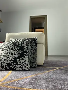 Snapshot of -RIVIERA- chatting on 11.26.25 -RIVIERA- online show from 11.26.25