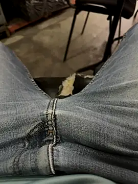 Snapshot of elber-gdo chatting on 12.04.25 elber-gdo online show from 12.04.25