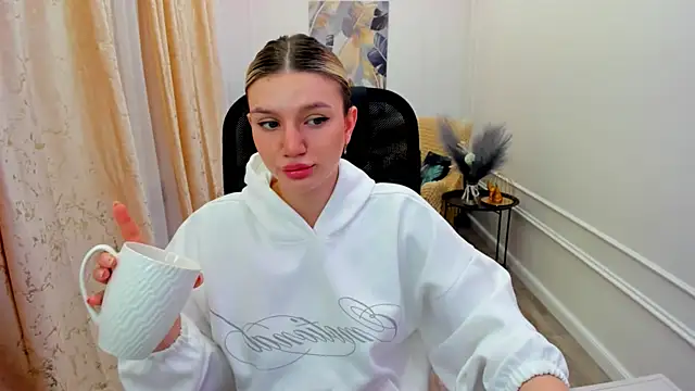SelenaeMoore online show from 07.01.26