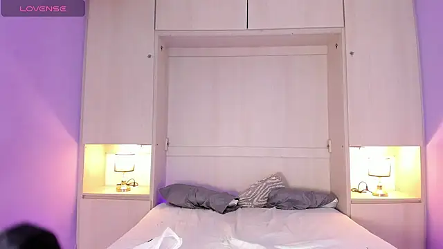 Snapshot of KendallRosse1 chatting on 02.25.25 KendallRosse1 online show from 02.25.25