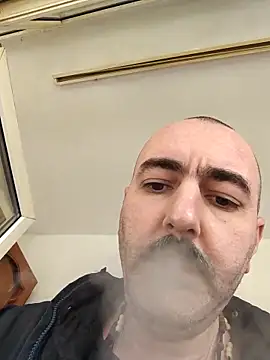 Snapshot of Maryo0001 chatting on 10.04.25 Maryo0001 online show from 10.04.25