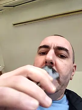 Snapshot of Maryo0001 chatting on 11.08.25 Maryo0001 online show from 11.08.25