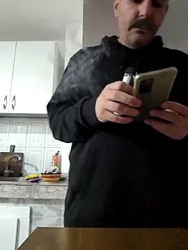 Snapshot of Maryo0001 chatting on 11.12.25 Maryo0001 online show from 11.12.25