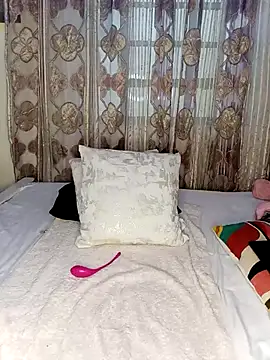 Cherriikenzie online show from 02.19.25