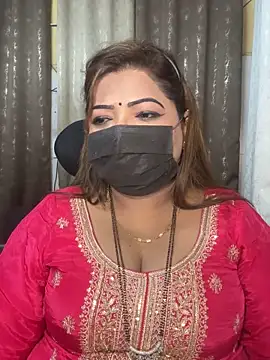 Snapshot of Oh-Monika chatting on 12.22.25 Oh-Monika online show from 12.22.25