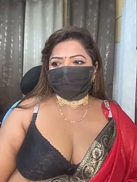 Snapshot of Oh-Monika chatting on 02.04.26 Oh-Monika online show from 02.04.26