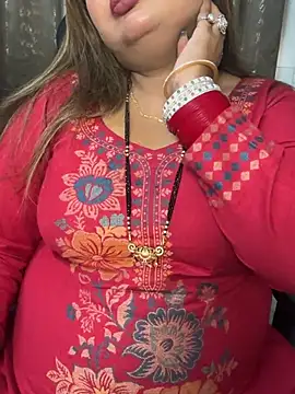 Snapshot of Oh-Monika chatting on 02.12.26 Oh-Monika online show from 02.12.26