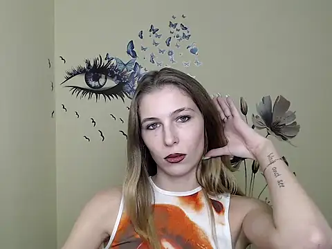 Snapshot of StrangerGi chatting on 12.08.24 StrangerGi online show from 12.08.24