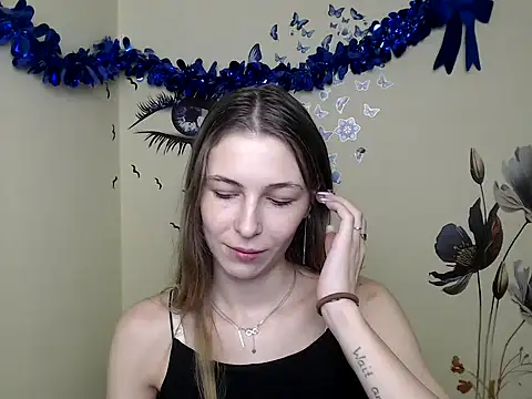 Snapshot of StrangerGi chatting on 01.15.25 StrangerGi online show from 01.15.25