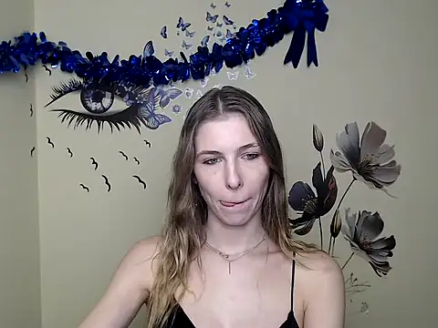 Snapshot of StrangerGi chatting on 01.24.25 StrangerGi online show from 01.24.25