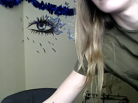 Snapshot of StrangerGi chatting on 02.25.25 StrangerGi online show from 02.25.25