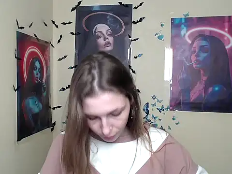 Snapshot of StrangerGi chatting on 03.10.25 StrangerGi online show from 03.10.25