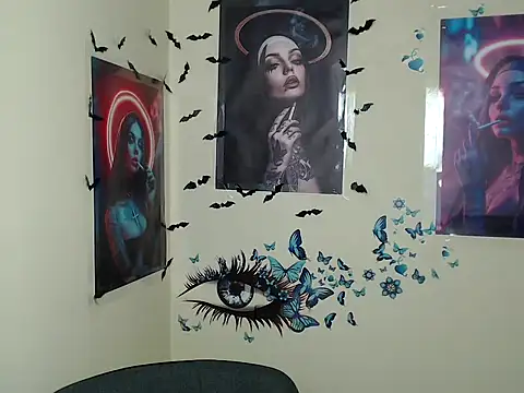 Snapshot of StrangerGi chatting on 03.13.25 StrangerGi online show from 03.13.25