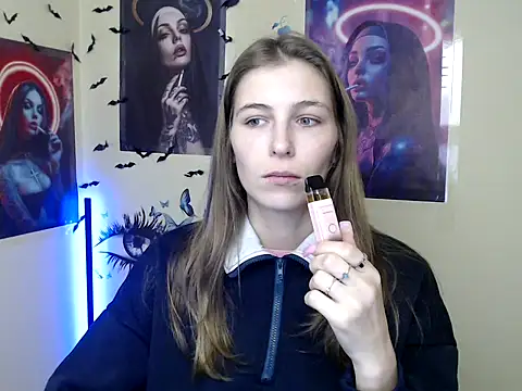 Snapshot of StrangerGi chatting on 10.28.25 StrangerGi online show from 10.28.25