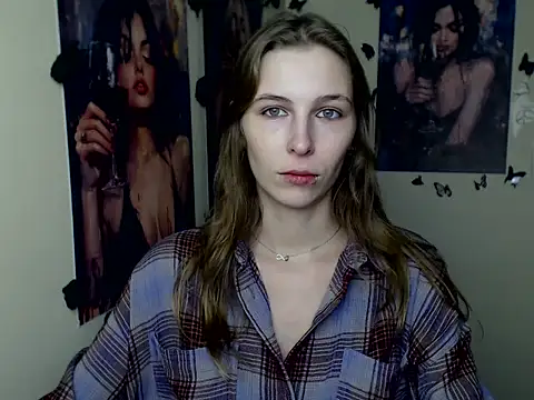 Snapshot of StrangerGi chatting on 12.03.25 StrangerGi online show from 12.03.25