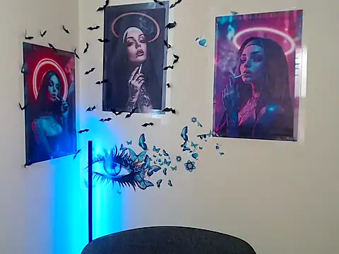 Snapshot of StrangerGi chatting on 02.19.26 StrangerGi online show from 02.19.26