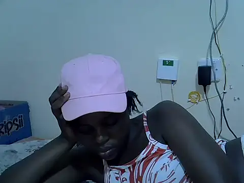 Snapshot of dirtyshowgirl chatting on 09.29.25 dirtyshowgirl online show from 09.29.25