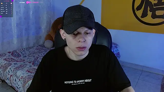 Snapshot of Matthew_Boy_ chatting on 12.11.24 Matthew Boy  online show from 12.11.24