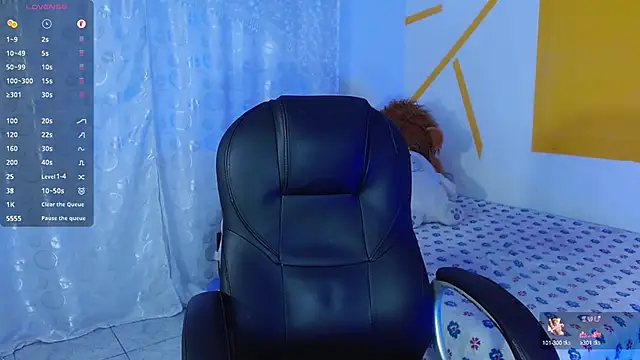 Snapshot of Matthew_Boy_ chatting on 01.10.25 Matthew Boy  online show from 01.10.25