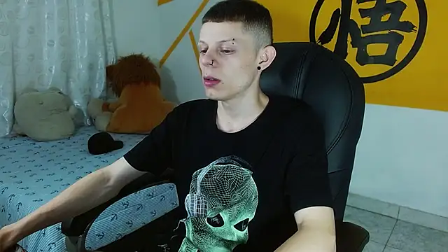 Snapshot of Matthew_Boy_ chatting on 02.12.25 Matthew Boy  online show from 02.12.25