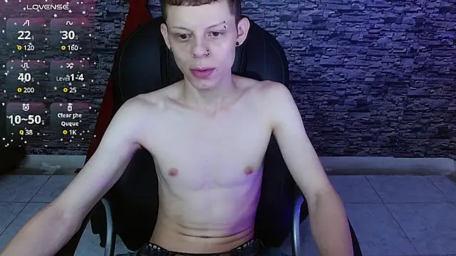 Snapshot of Matthew_Boy_ chatting on 03.08.25 Matthew Boy  online show from 03.08.25