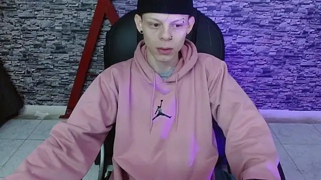 Snapshot of Matthew_Boy_ chatting on 03.09.25 Matthew Boy  online show from 03.09.25