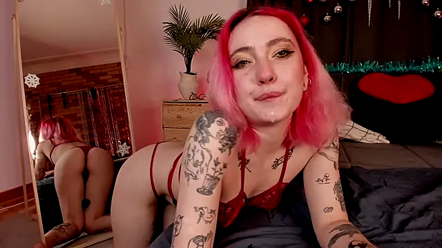 Snapshot of Alex_Fck chatting on 12.16.24 Alex Fck online show from 12.16.24