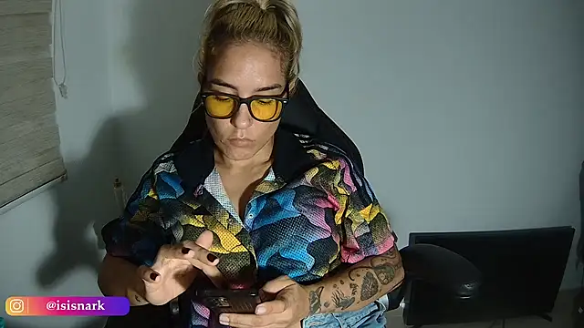 Isis69  online show from 11.05.25