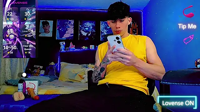 thiagomurphyy online show from 10.28.25